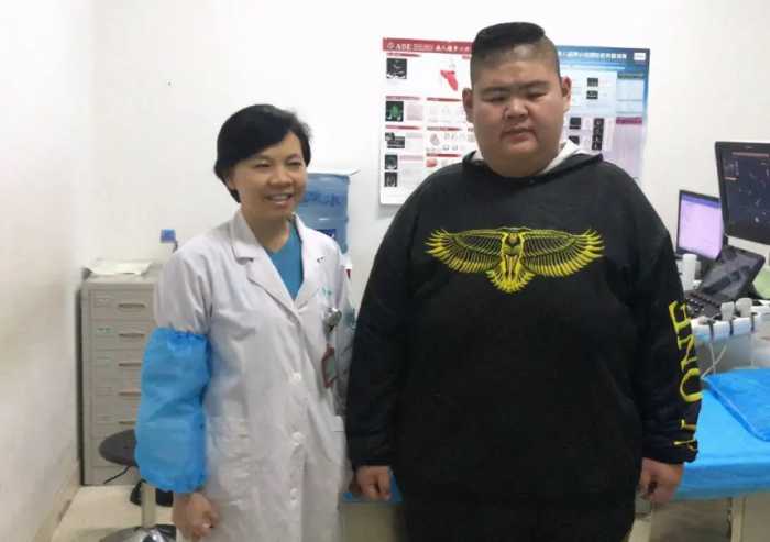 “中国首胖”王浩楠，为爱切胃暴瘦480多斤,成名后出轨与娇妻离婚