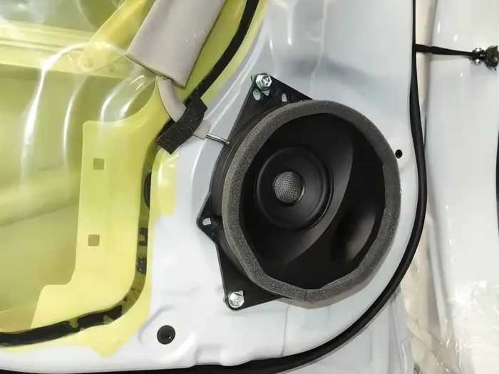 零破线原位换装，丰田卡罗拉高效音响升级方案
