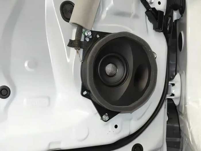 零破线原位换装，丰田卡罗拉高效音响升级方案