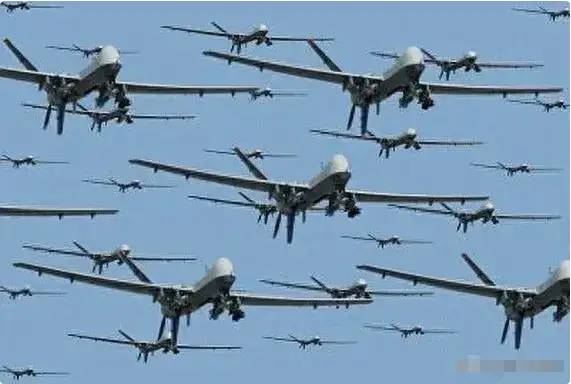 闹大了，十几个北约国家将支援乌克兰几百万架无人机，回击俄罗斯